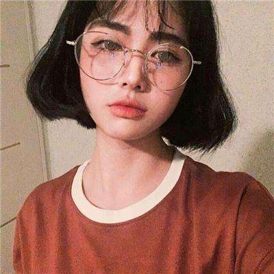 艾琳娜的夜光果盘版下载